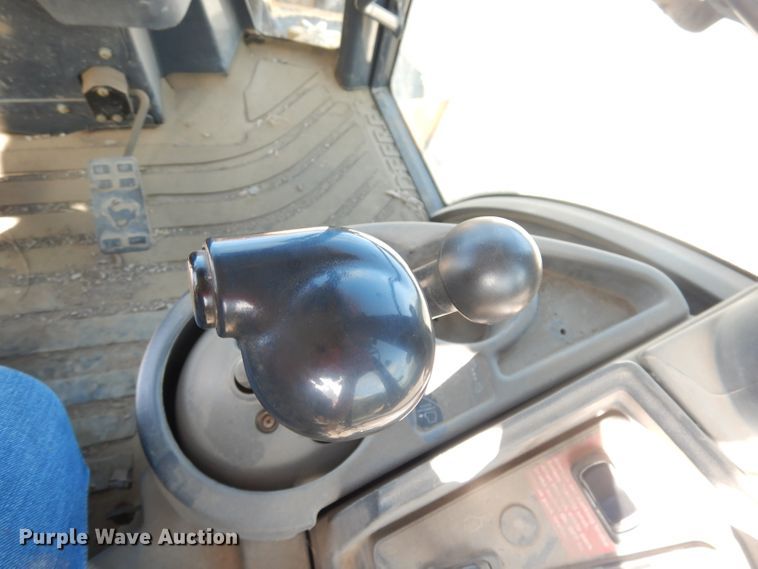 image for item DK3043 2001 John Deere 310SG  backhoe