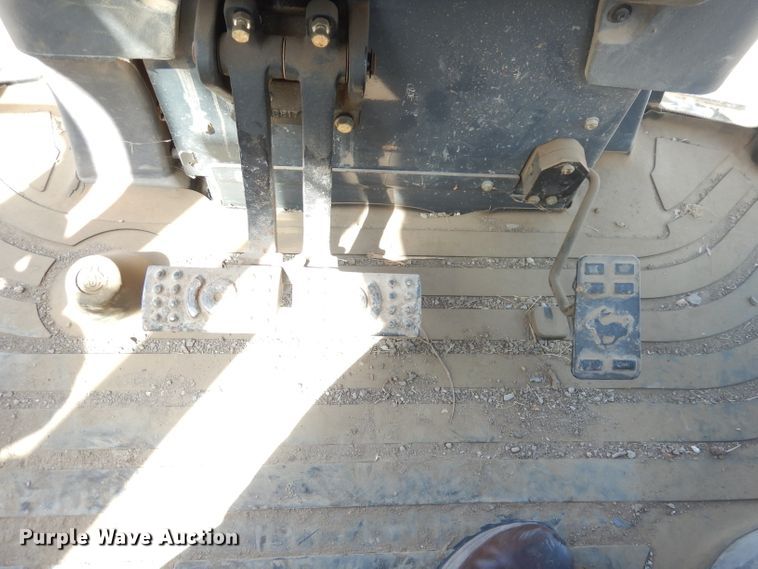 image for item DK3043 2001 John Deere 310SG  backhoe