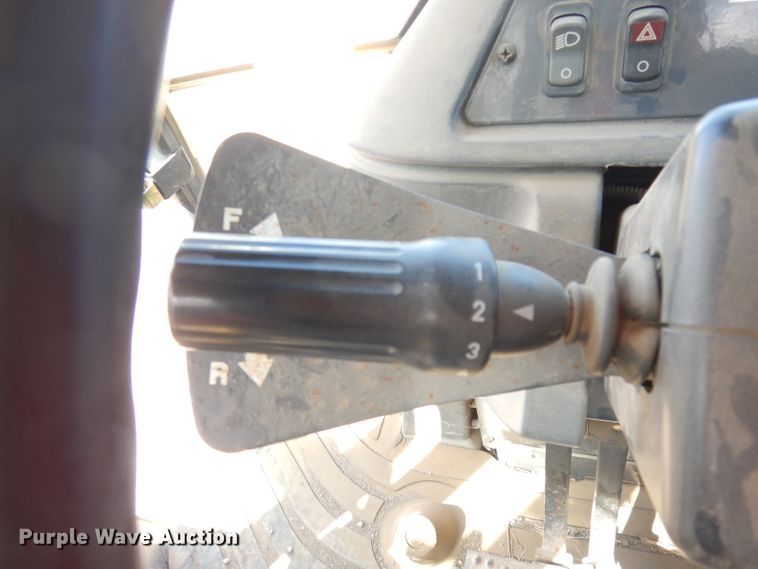 image for item DK3043 2001 John Deere 310SG  backhoe