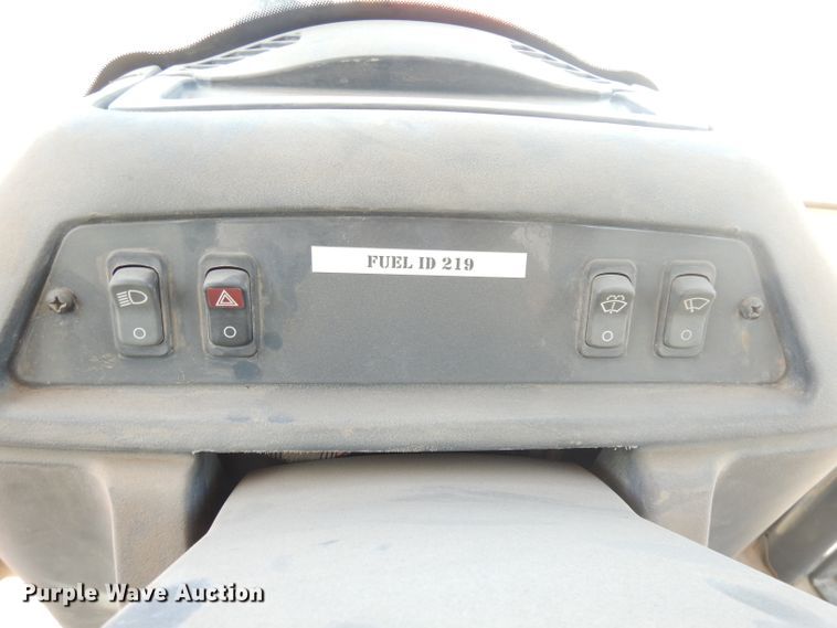 image for item DK3043 2001 John Deere 310SG  backhoe