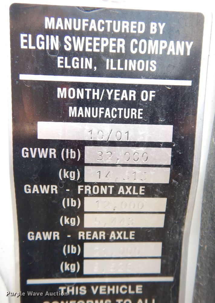 image for item DK3044 2001 Elgin SC8000 Whirlwind  street sweeper truck