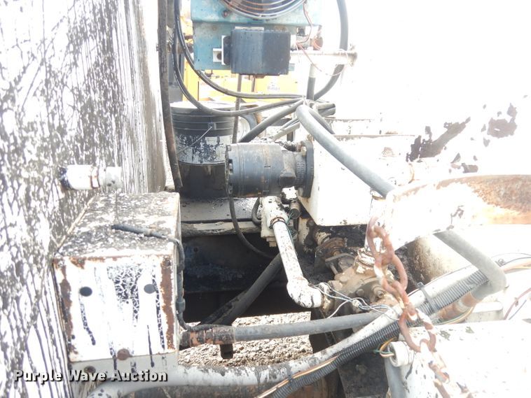 image for item DK3046 1990 Chevrolet C7500  pothole patch truck