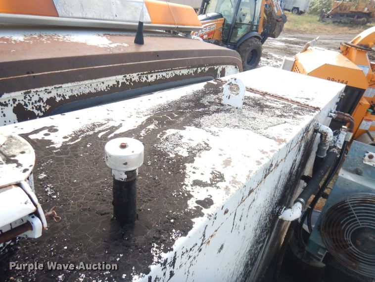 image for item DK3046 1990 Chevrolet C7500  pothole patch truck