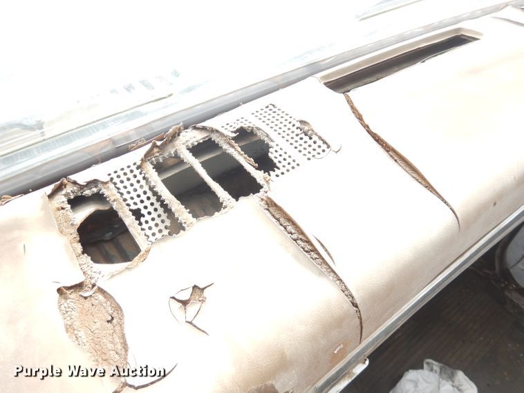 image for item DK3046 1990 Chevrolet C7500  pothole patch truck