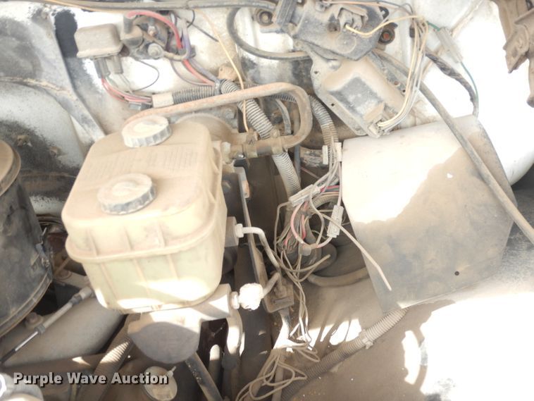 image for item DK3046 1990 Chevrolet C7500  pothole patch truck