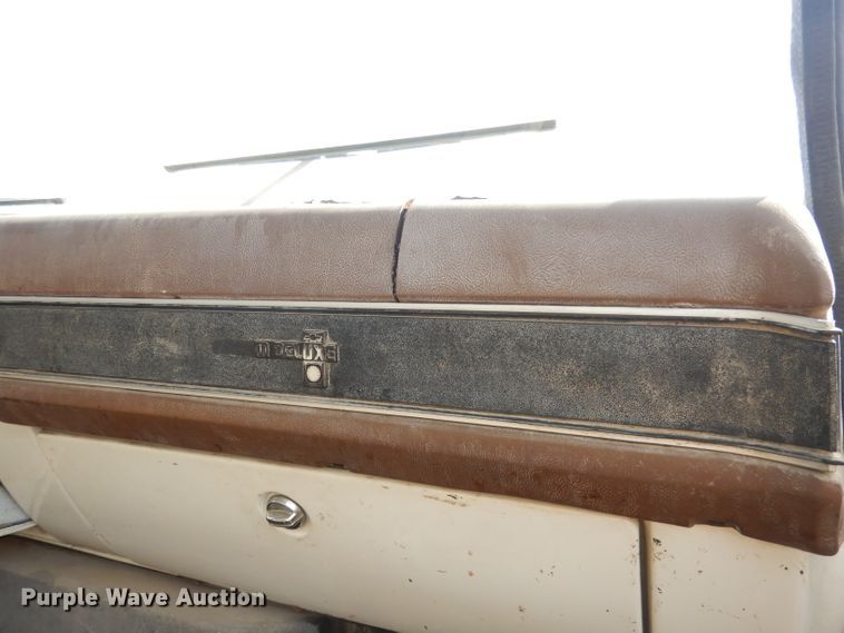 image for item DK3046 1990 Chevrolet C7500  pothole patch truck