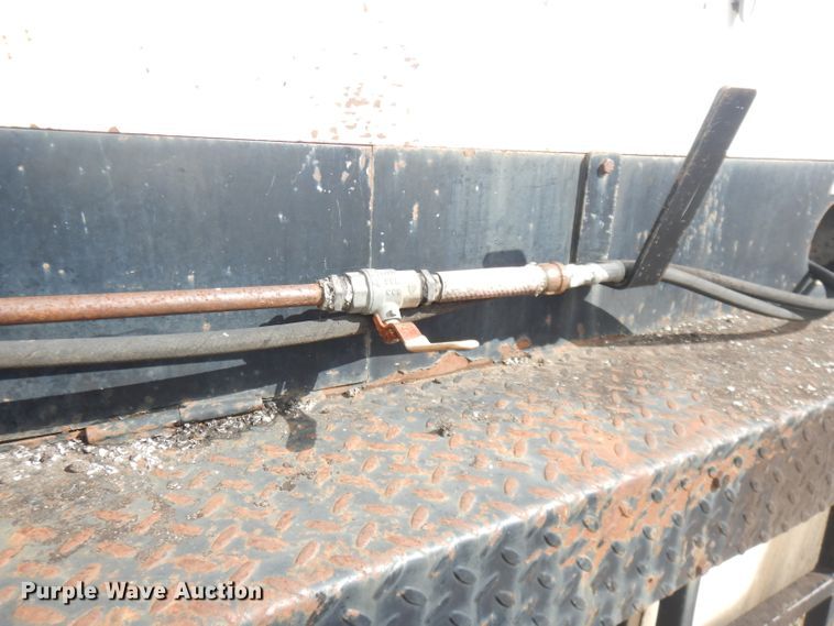 image for item DK3046 1990 Chevrolet C7500  pothole patch truck