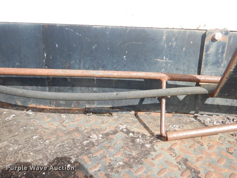 image for item DK3046 1990 Chevrolet C7500  pothole patch truck