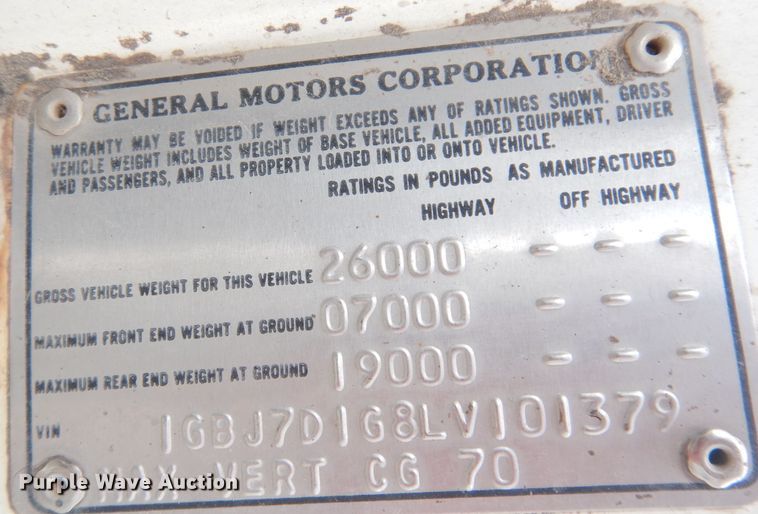 image for item DK3046 1990 Chevrolet C7500  pothole patch truck