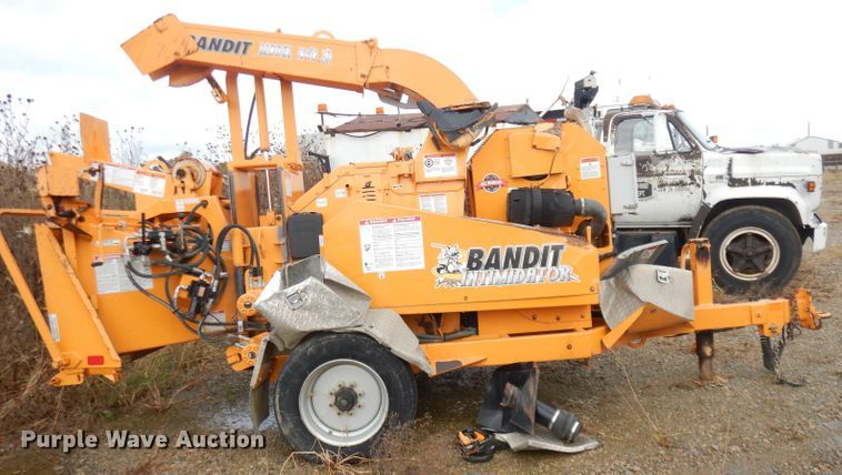 image for item DK3047 2016 Bandit Intimidator 1390XP  wood chipper