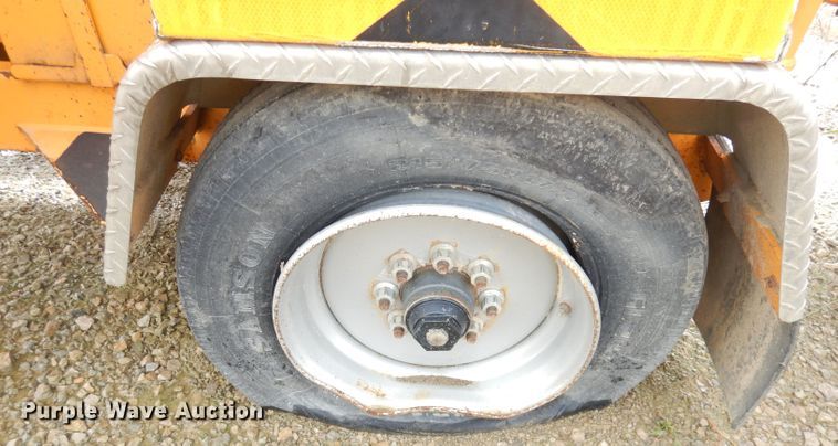 image for item DK3047 2016 Bandit Intimidator 1390XP  wood chipper