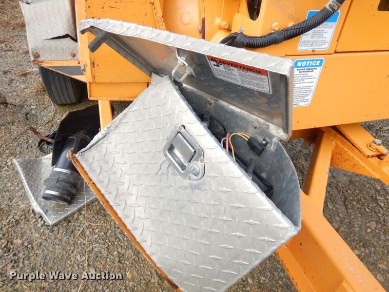 image for item DK3047 2016 Bandit Intimidator 1390XP  wood chipper