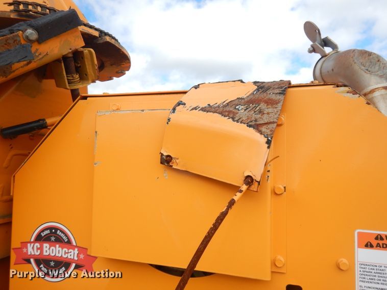 image for item DK3047 2016 Bandit Intimidator 1390XP  wood chipper