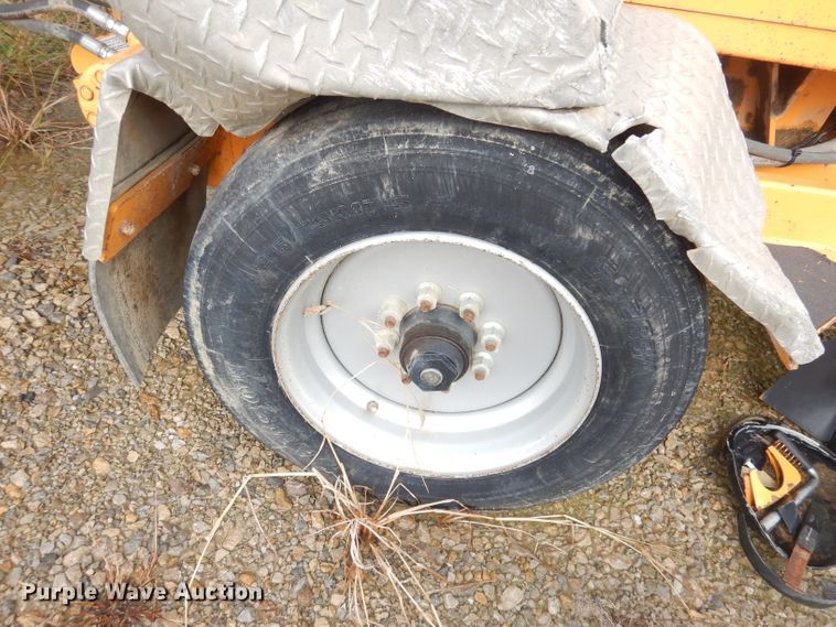 image for item DK3047 2016 Bandit Intimidator 1390XP  wood chipper