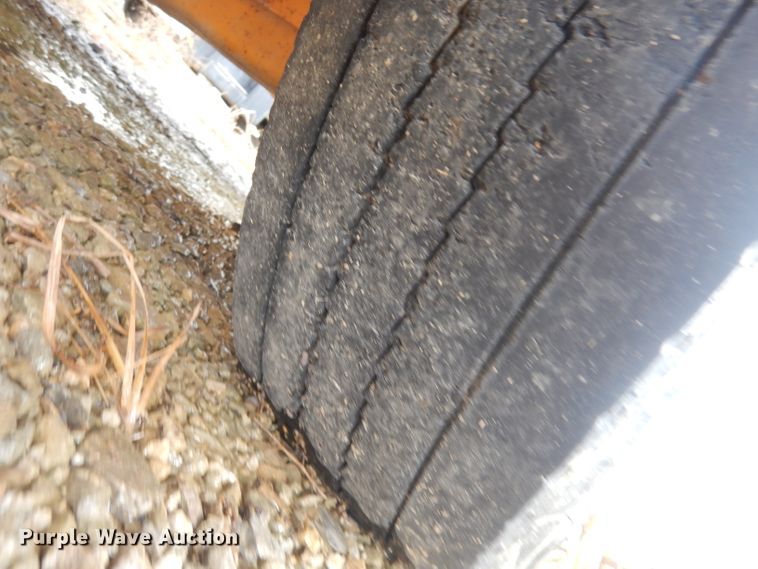 image for item DK3047 2016 Bandit Intimidator 1390XP  wood chipper