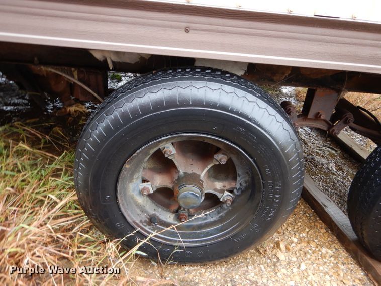 image for item DK3048 1992 Miller  jobsite trailer