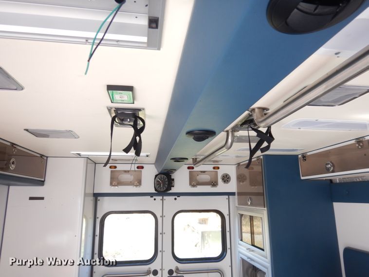 image for item DK3049 2009 Chevrolet Express 3500  ambulance