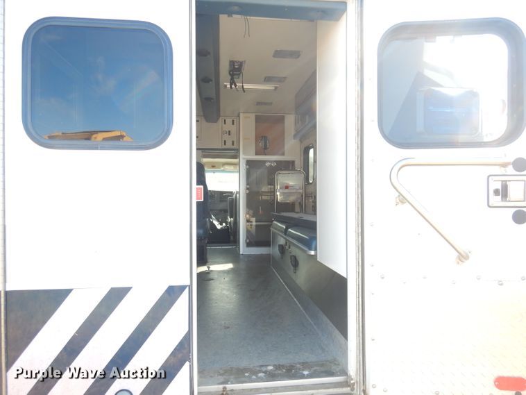 image for item DK3049 2009 Chevrolet Express 3500  ambulance