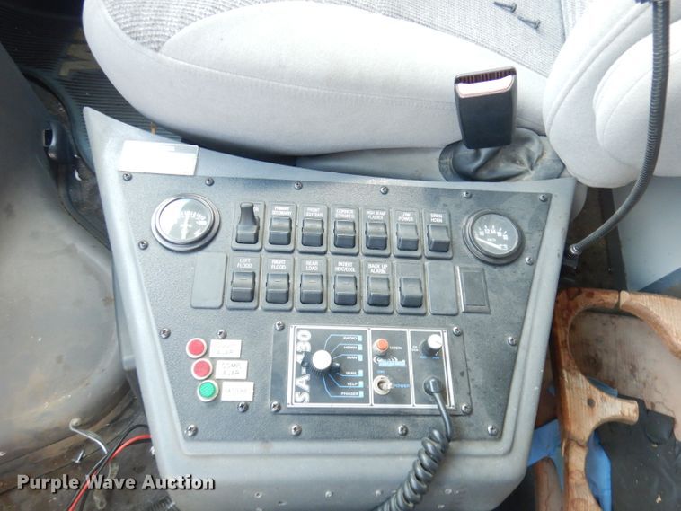 image for item DK3050 2001 Ford Econoline E450 Super Duty  ambulance