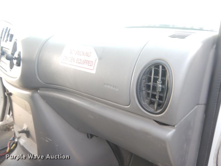 image for item DK3050 2001 Ford Econoline E450 Super Duty  ambulance