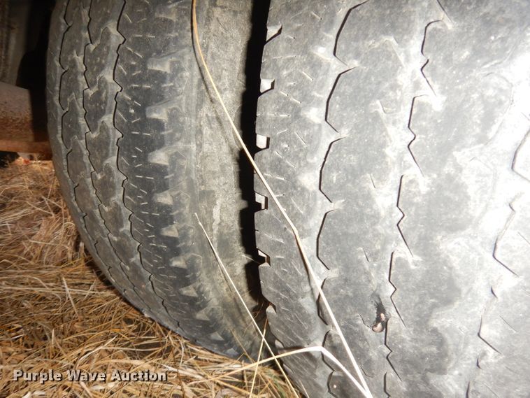 image for item DK3050 2001 Ford Econoline E450 Super Duty  ambulance