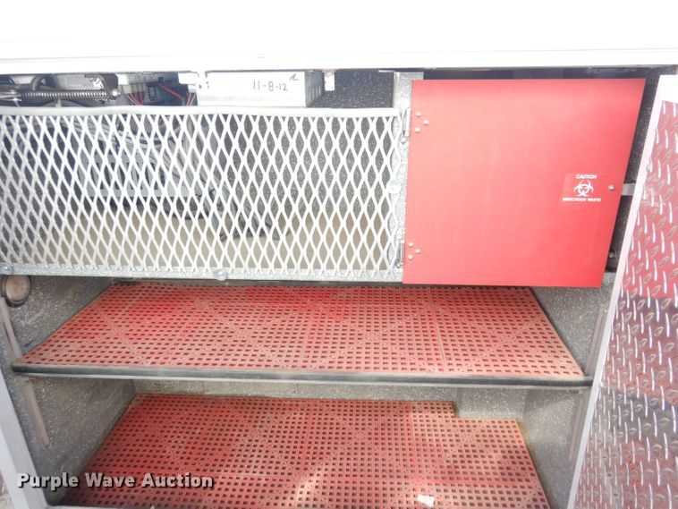 image for item DK3050 2001 Ford Econoline E450 Super Duty  ambulance