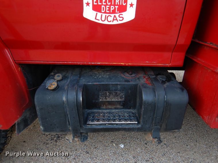 image for item DL3219 1990 Ford F700  bucket truck