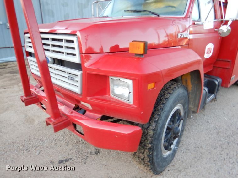 image for item DL3219 1990 Ford F700  bucket truck