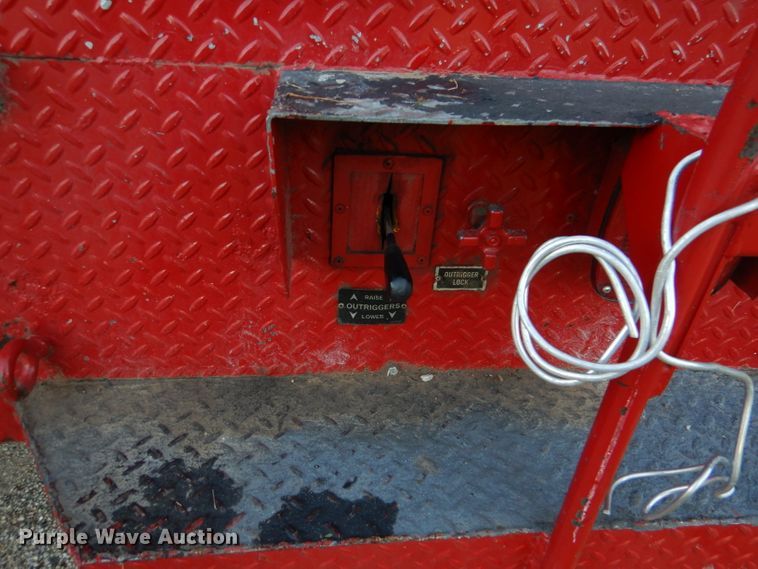 image for item DL3219 1990 Ford F700  bucket truck