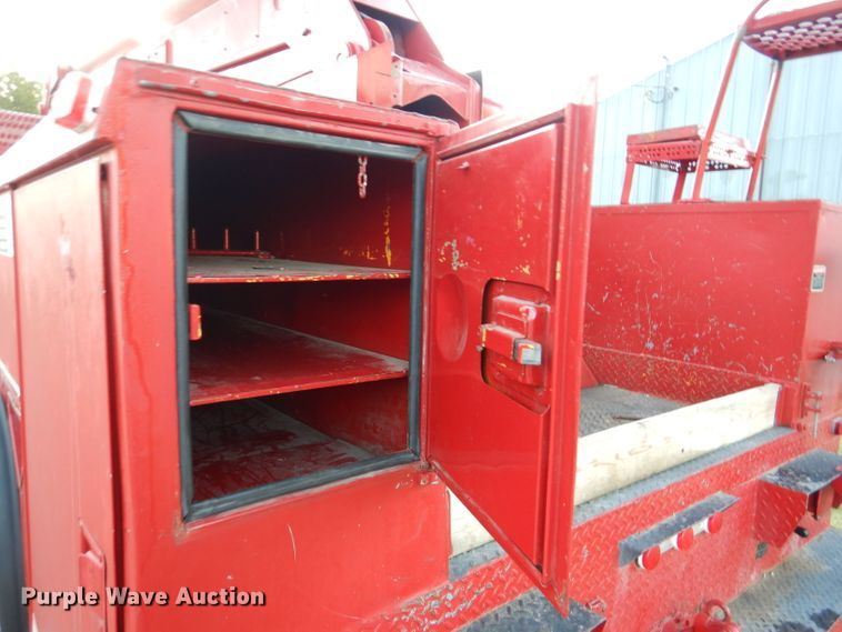 image for item DL3219 1990 Ford F700  bucket truck