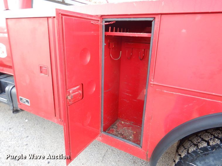 image for item DL3219 1990 Ford F700  bucket truck