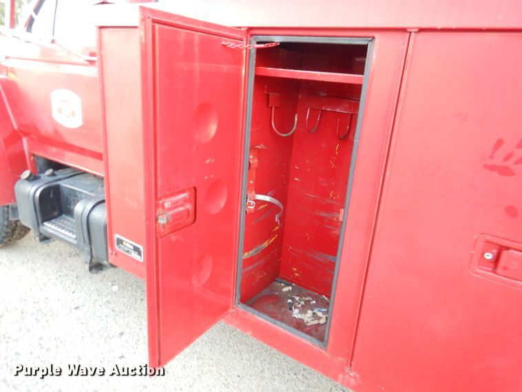 image for item DL3219 1990 Ford F700  bucket truck