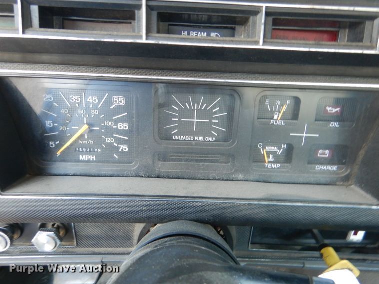 image for item DL3219 1990 Ford F700  bucket truck