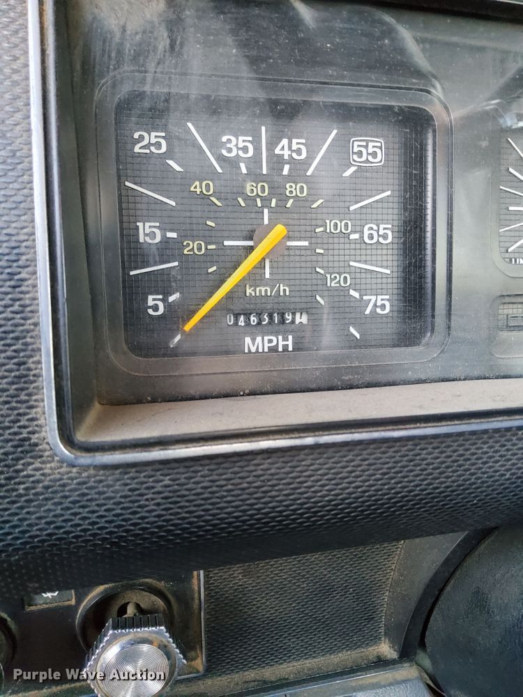 image for item DL3219 1990 Ford F700  bucket truck