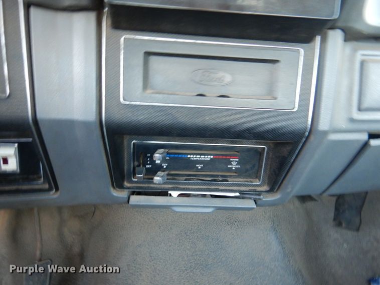 image for item DL3219 1990 Ford F700  bucket truck