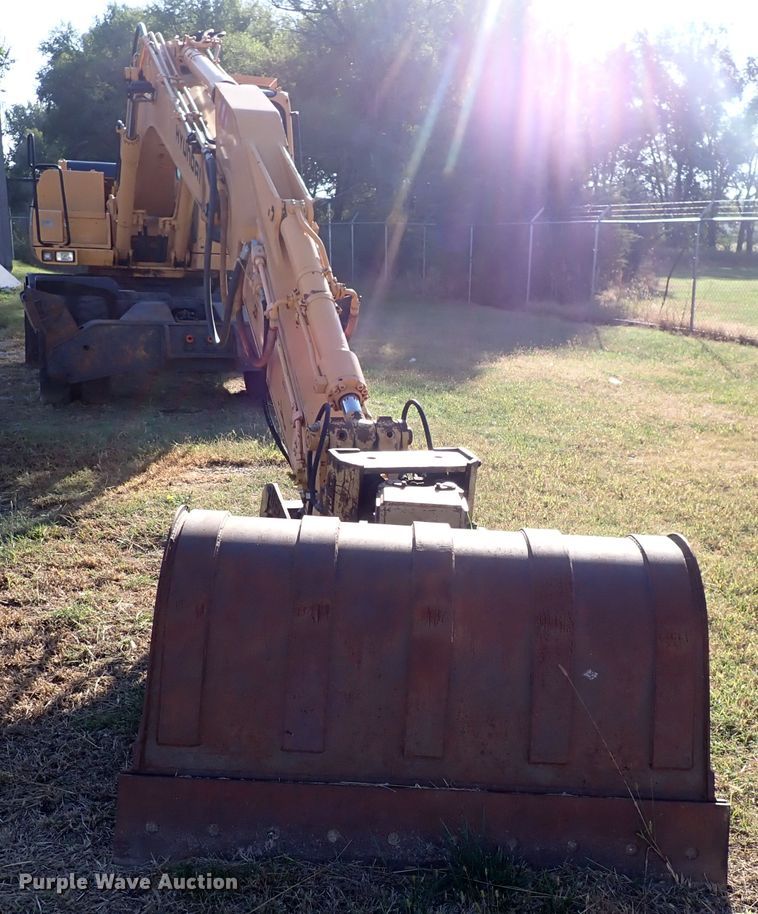 image for item DL7668 Hyundai Robex 170 W-3  excavator