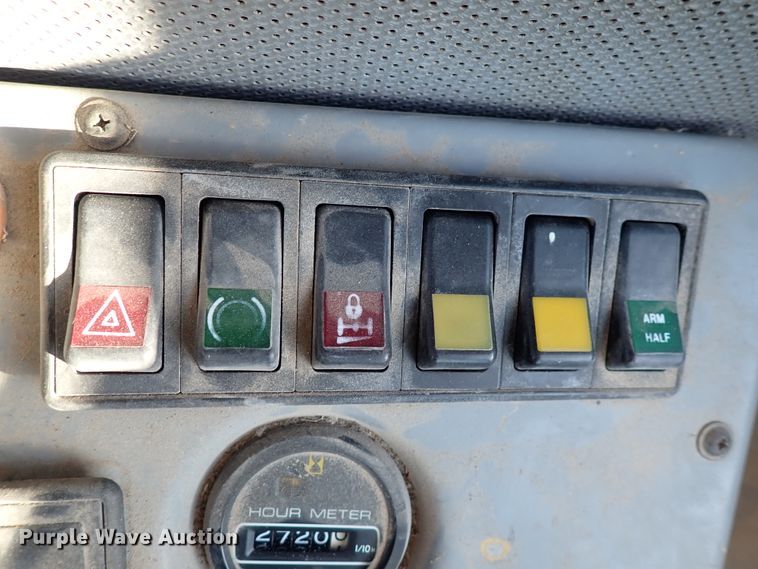 image for item DL7668 Hyundai Robex 170 W-3  excavator