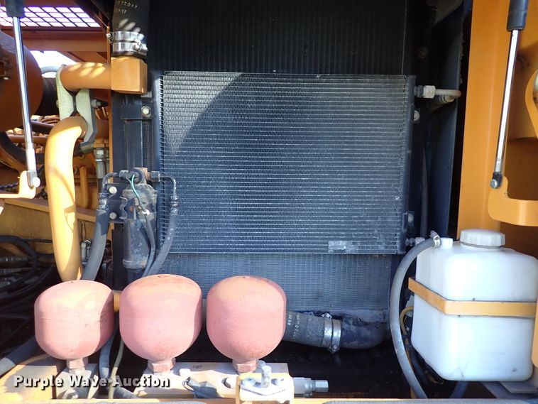 image for item DL7668 Hyundai Robex 170 W-3  excavator