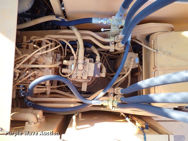 image for item DL7668 Hyundai Robex 170 W-3  excavator