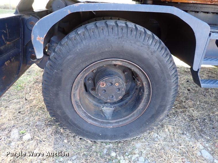 image for item DL7668 Hyundai Robex 170 W-3  excavator