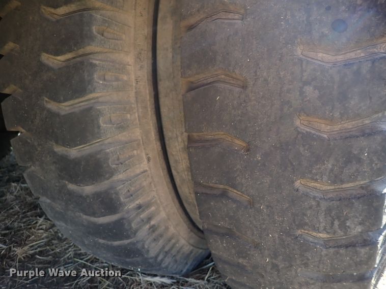 image for item DL7668 Hyundai Robex 170 W-3  excavator