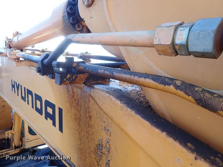 image for item DL7668 Hyundai Robex 170 W-3  excavator