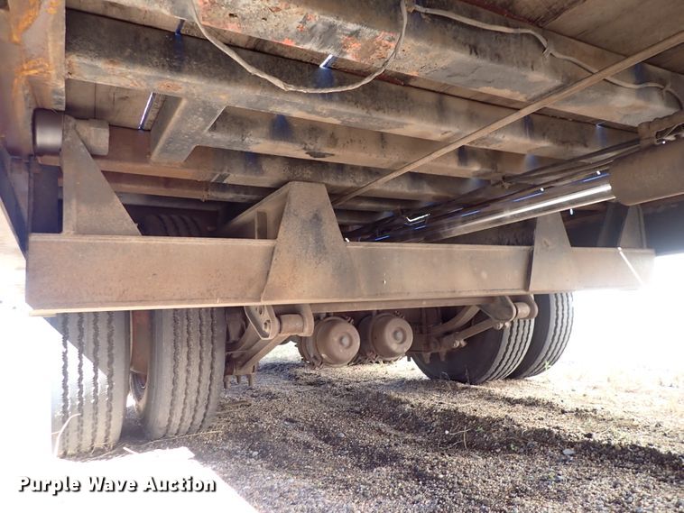 image for item DL7694 1996 Landoll 35T  equipment trailer