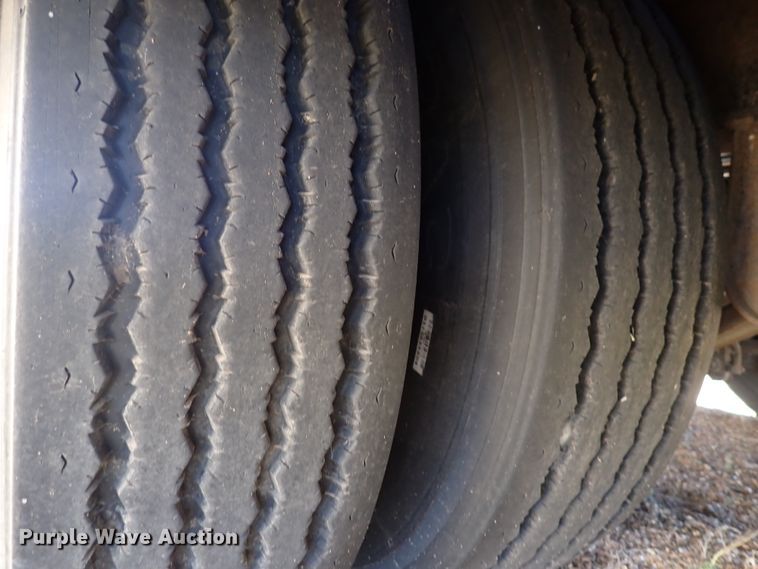 image for item DL7694 1996 Landoll 35T  equipment trailer