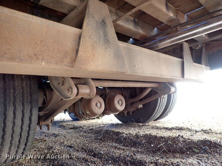 image for item DL7694 1996 Landoll 35T  equipment trailer