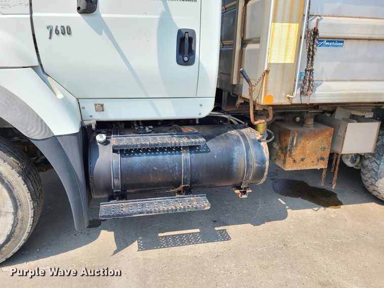 image for item DM5059 2006 International WorkStar 7600  dump truck