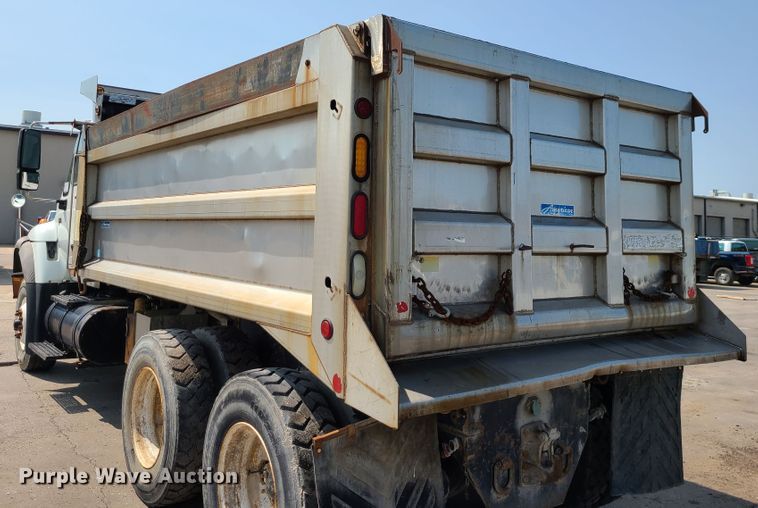image for item DM5059 2006 International WorkStar 7600  dump truck