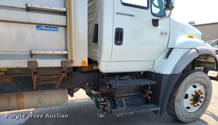 image for item DM5059 2006 International WorkStar 7600  dump truck