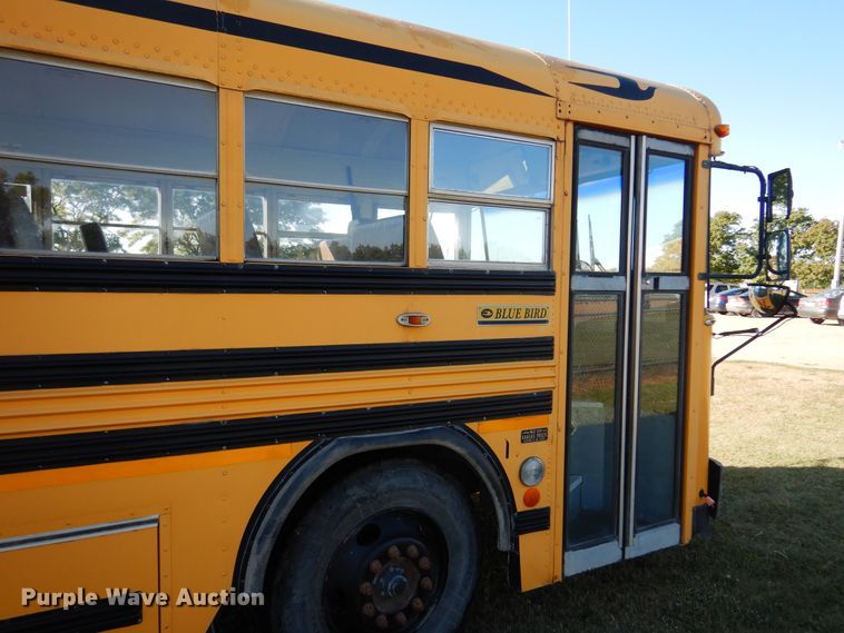 image for item DM5152 2002 Blue Bird TC2000  school bus