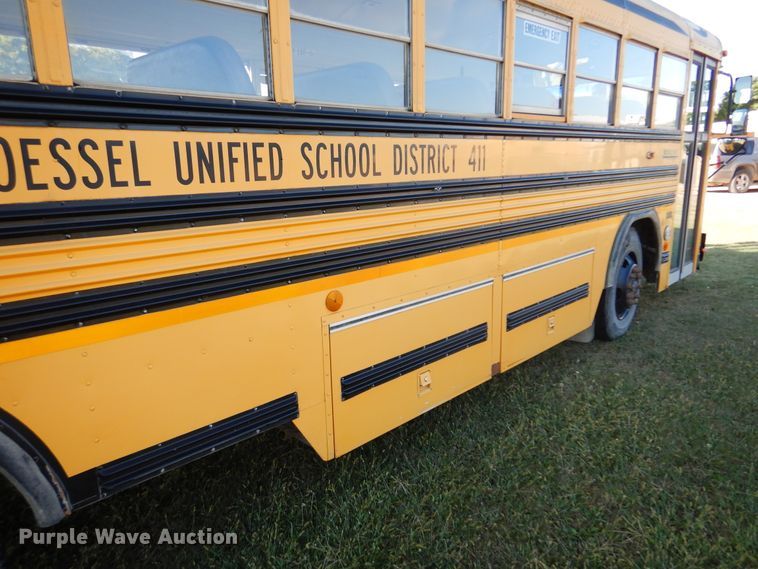 image for item DM5152 2002 Blue Bird TC2000  school bus